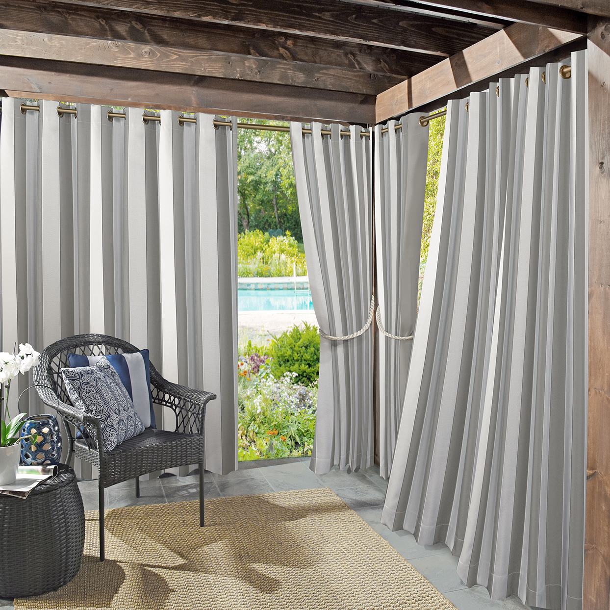 Best UV-Resistant Outdoor Curtains